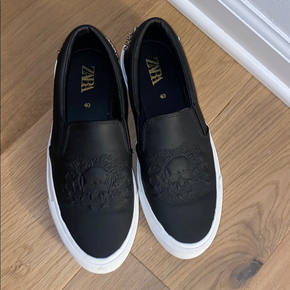 Zara man leather slip on sneakers